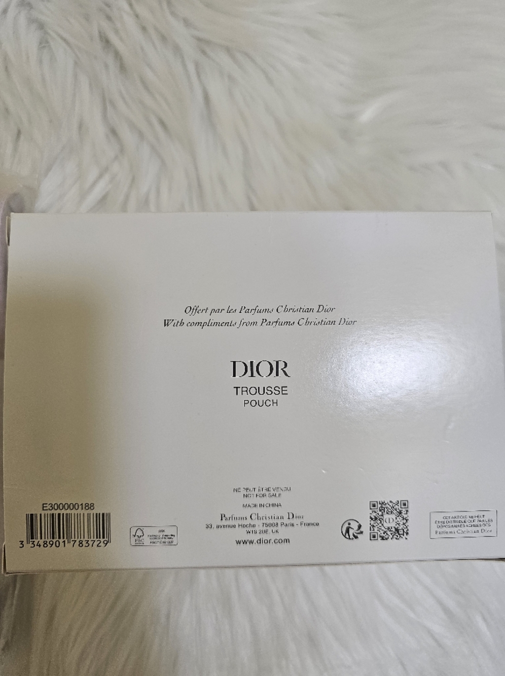 New Miss Dior Beauty Tote Bag Exclusive + matching makeup pouch - Picture 13 of 16